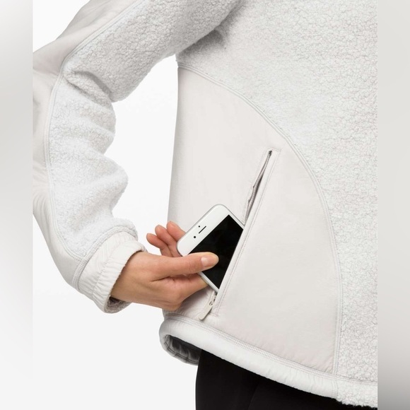 Lululemon Go Cozy Jacket - Picture 5 of 6